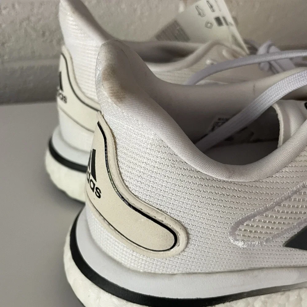 Adidas White Black Supernova FV6026 Running Walking Sport Shoe Men‎ Size 8 *READ